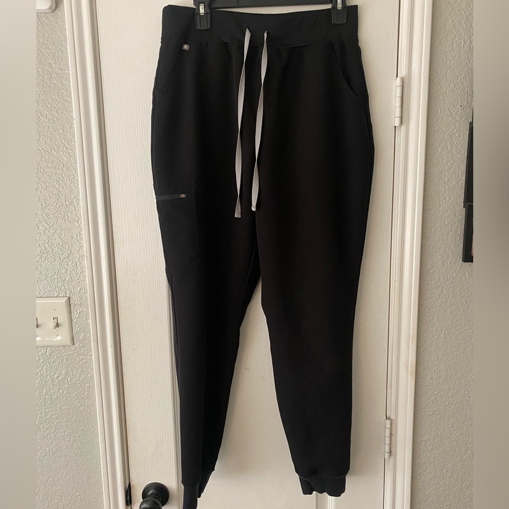 FIGS Scrub Jogger Pants